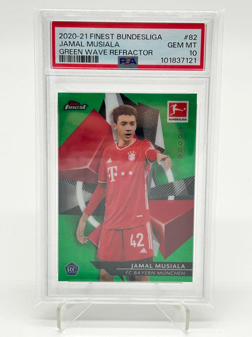 2020-21 Topps Finest Bundesliga Jamal Musiala RC Green Wave Refractor /99 PSA 10